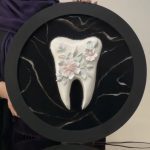 تابلو دندان نقش‌برجسته🦷